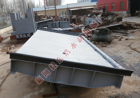 液壓翻板閘門廠家155911.jpg 液壓翻板閘門廠家155911.jpg